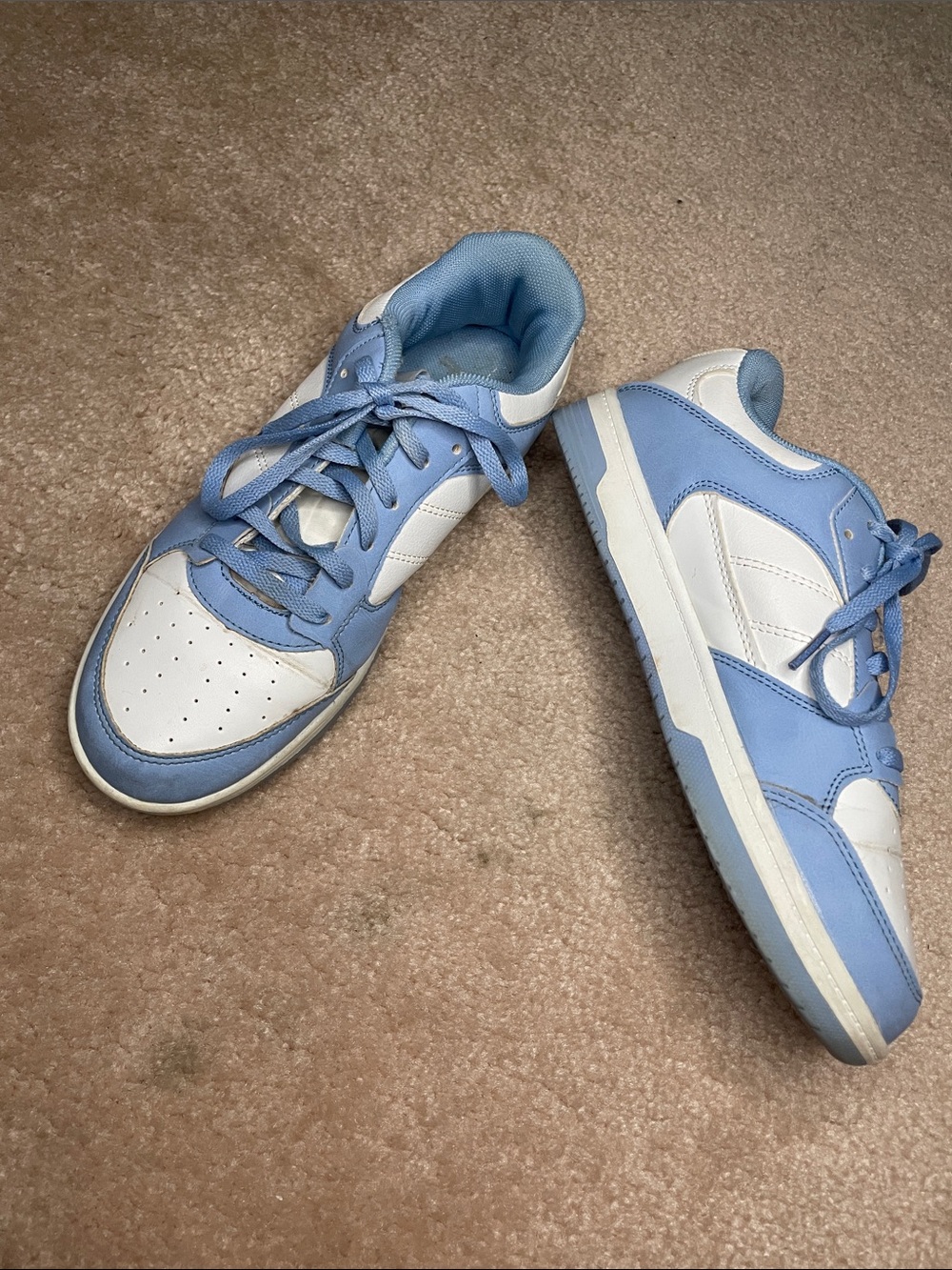 AND1 Women’s Blue & White Sneakers Basketball Size 7.5 – WMA142ES013